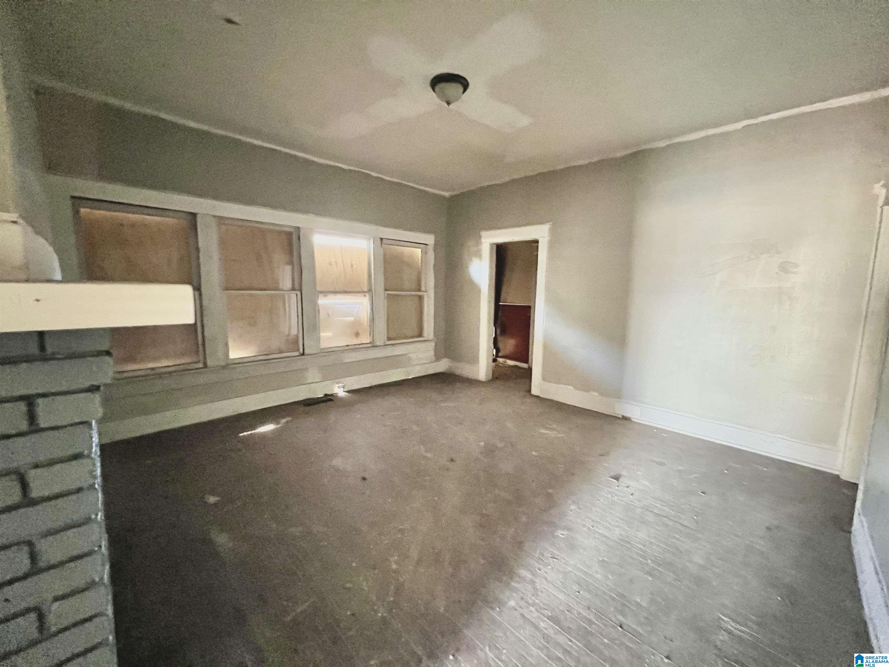 404 12th Street Southwest Birmingham, AL 35211 - Photo 7 of 9