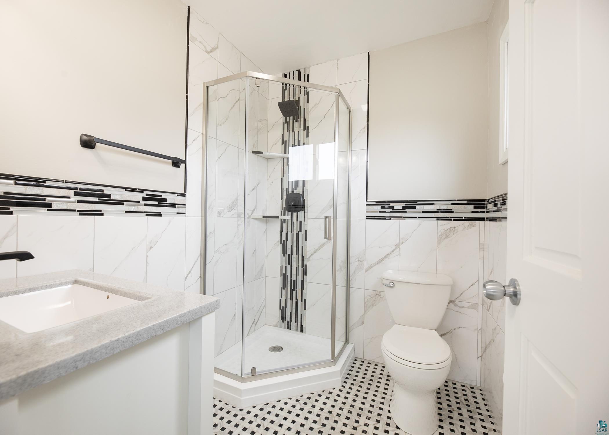 2214 West Arrowhead Road Duluth, MN 55811 - Photo 15 of 35 Gallery Image 15