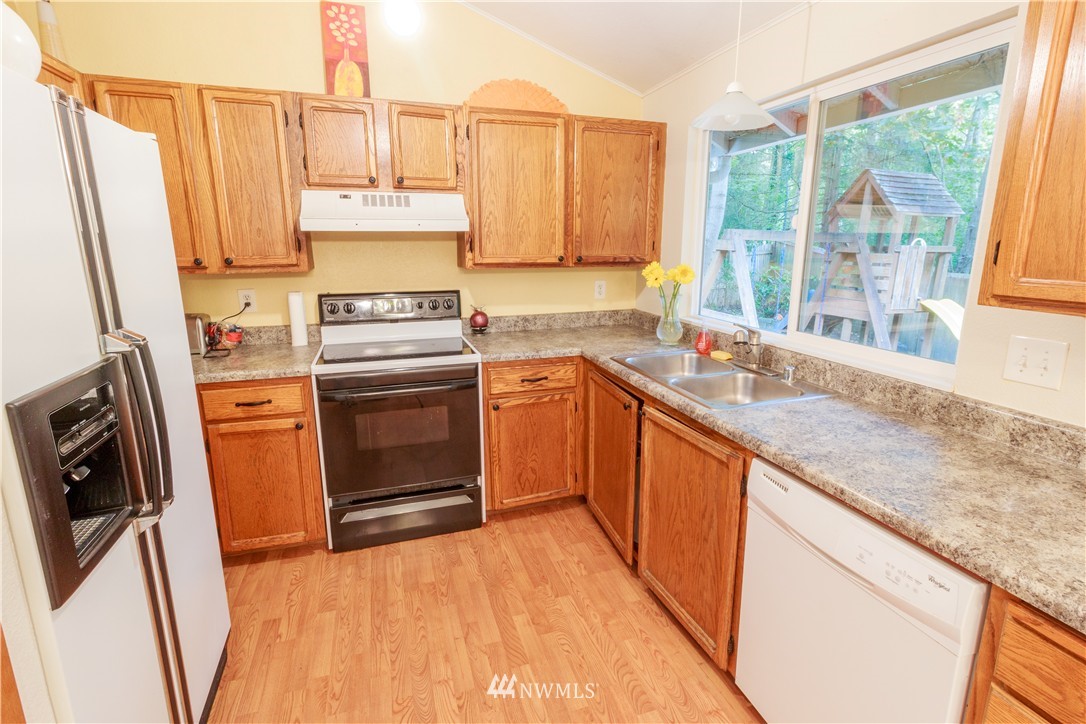22713 12th Place West Bothell, WA 98021 - Photo 4 of 14