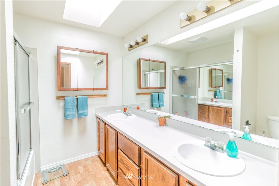 22713 12th Place West Bothell, WA 98021 - Photo 6 of 14