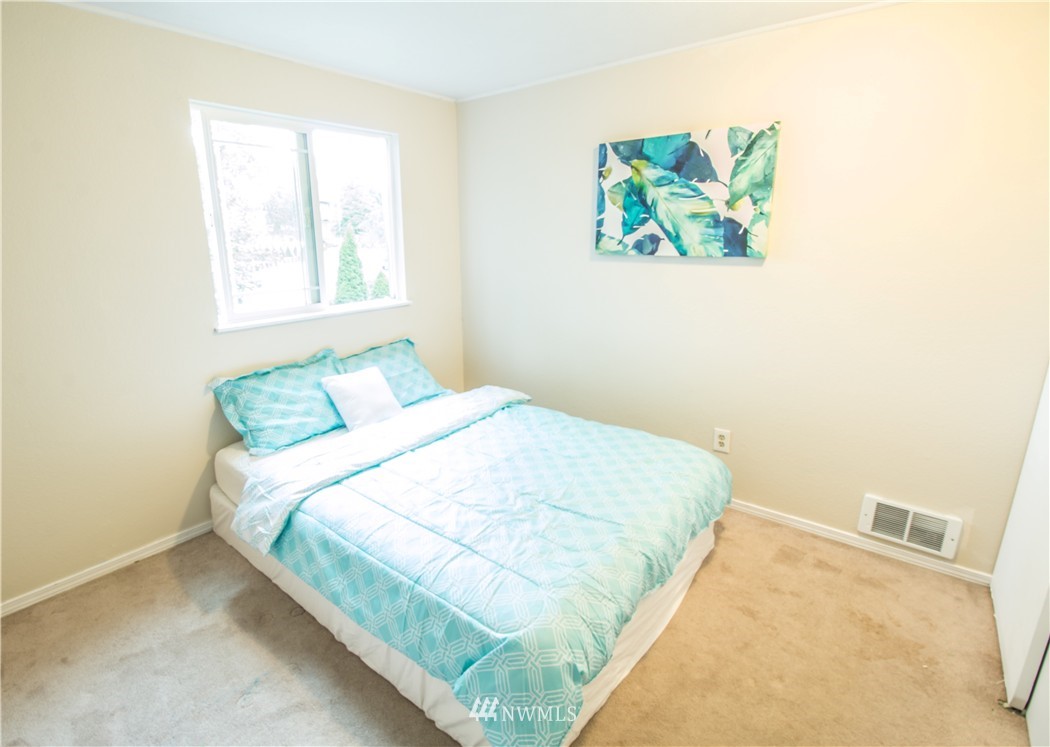 22713 12th Place West Bothell, WA 98021 - Photo 8 of 14