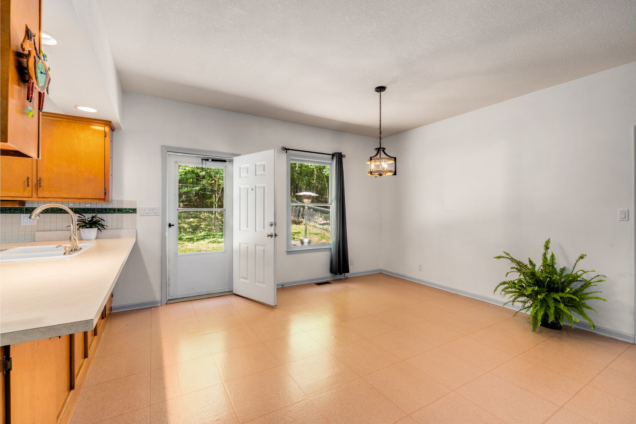 358 Harper Road Clarksville, TN 37043 - Photo 25 of 34 a view of an empty room with a window