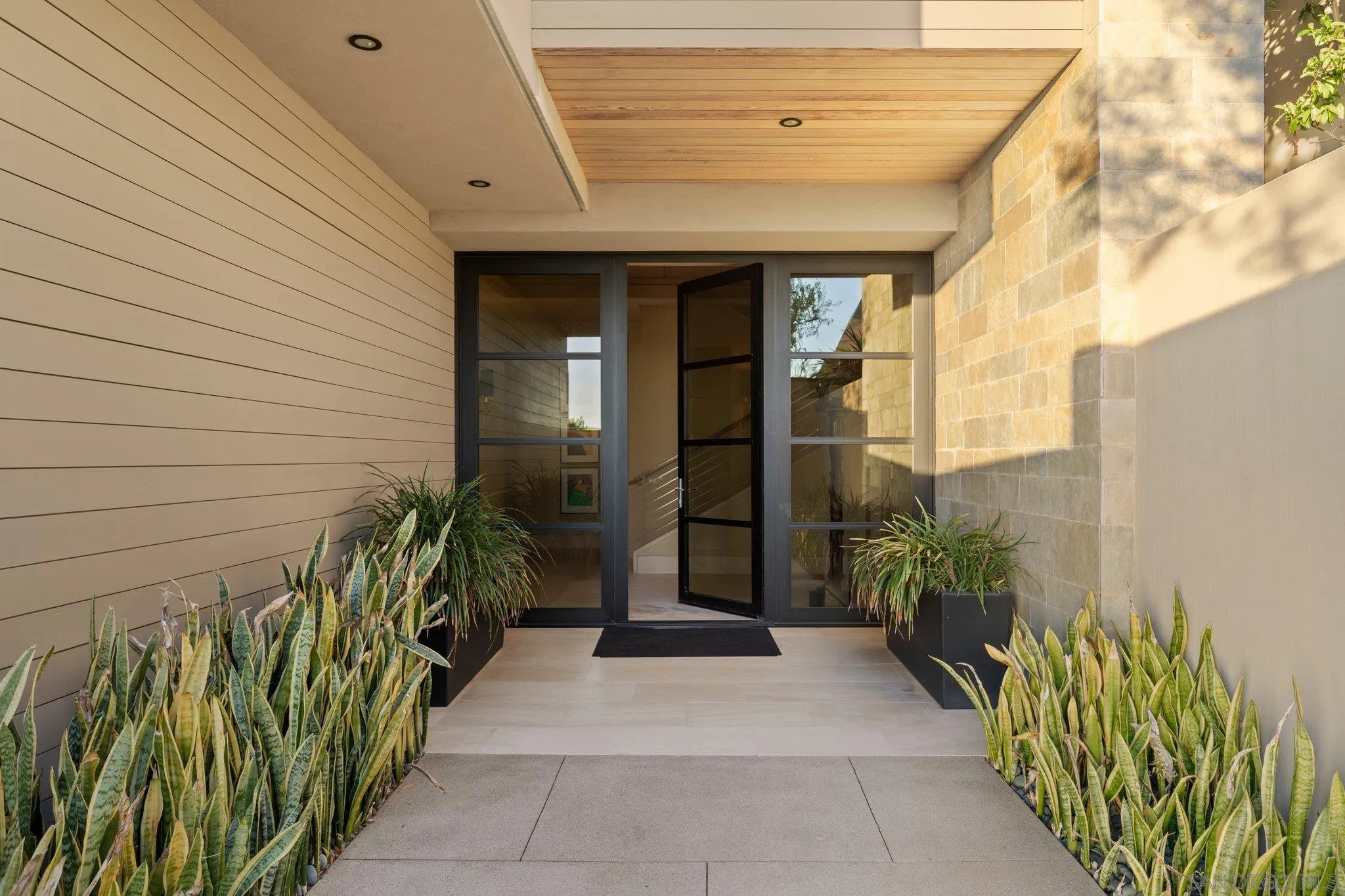 7413 Fairway Road La Jolla, CA 92037 - Photo 11 of 40