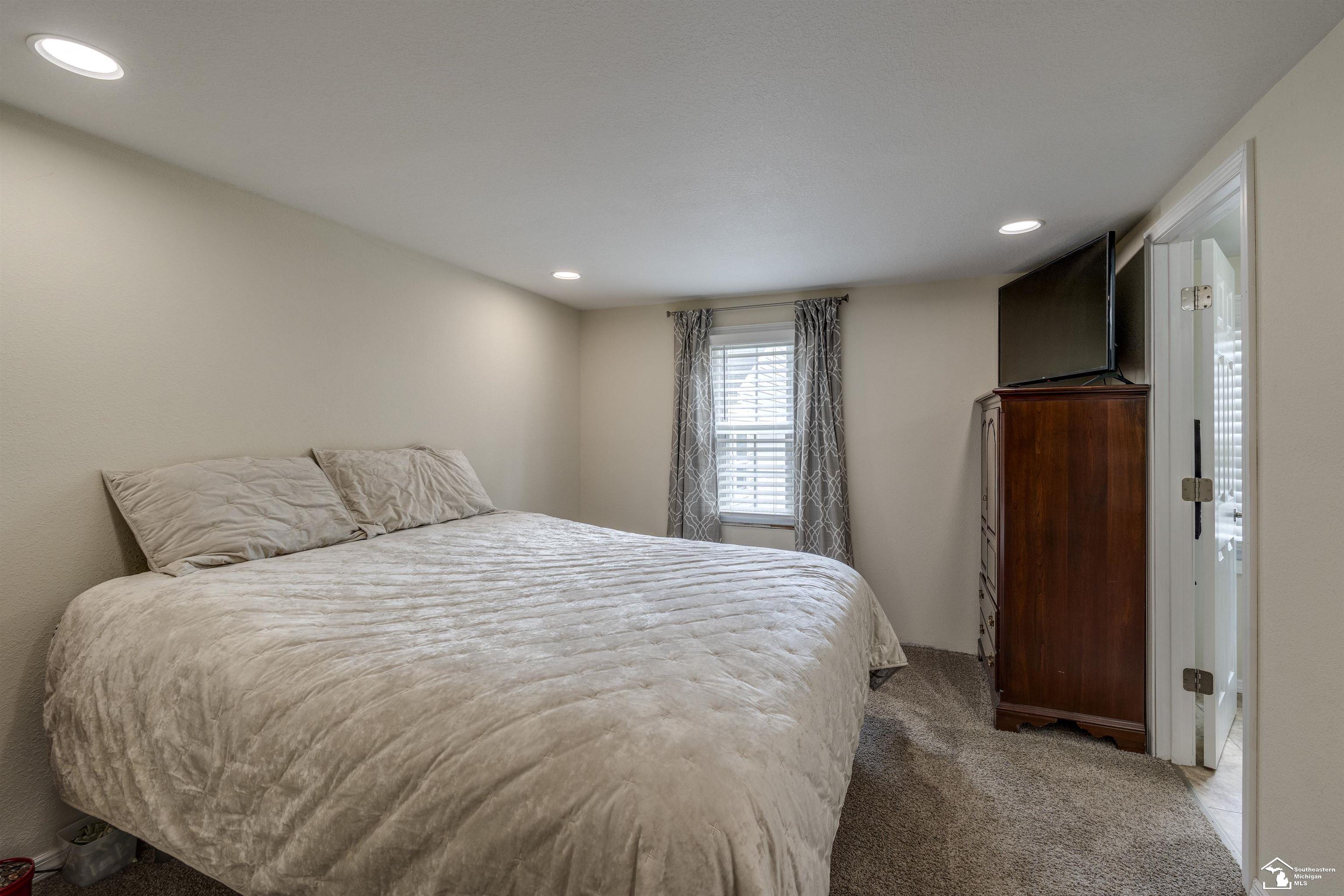 7768 Summerfield Road Lambertville, MI 48144 - Photo 24 of 33