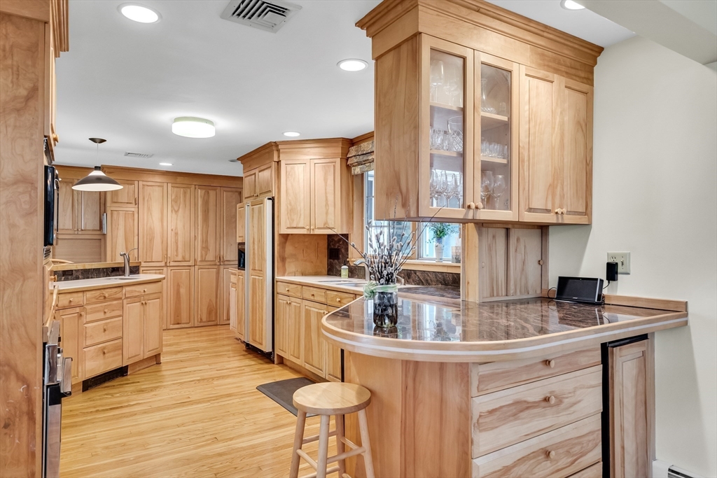21 Constitution Road Lexington, MA 02421 - Photo 14 of 42