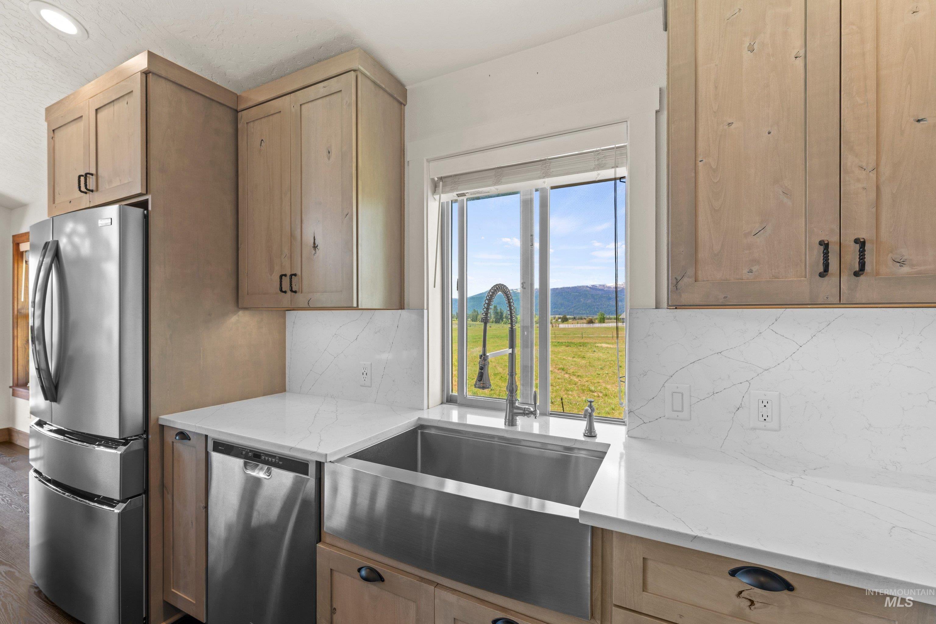 136 Goslin Loop Cascade, ID 83611 - Photo 22 of 50