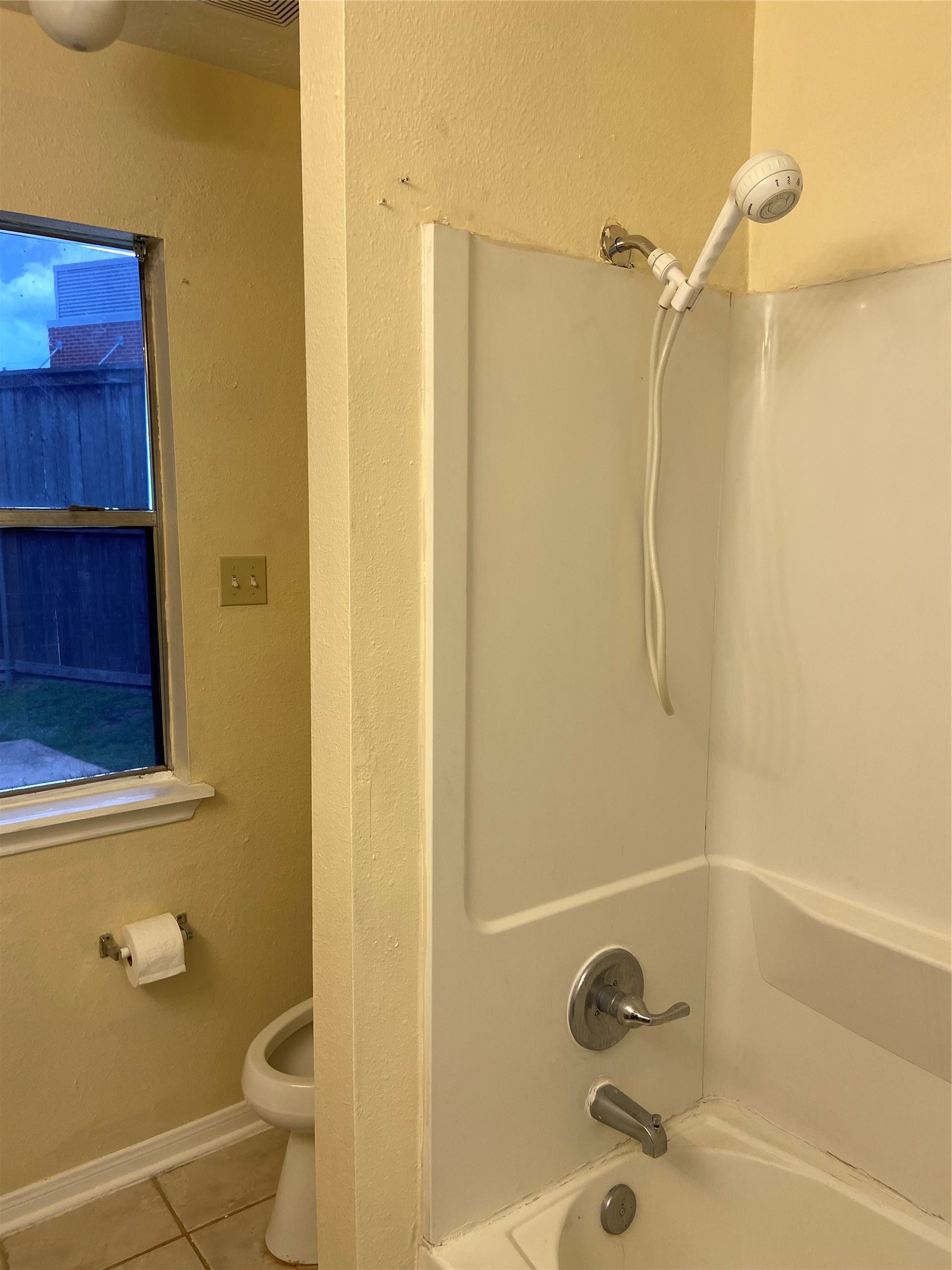 11019 Longtom Court Houston, TX 77086 - Photo 12 of 20 Master bathroom