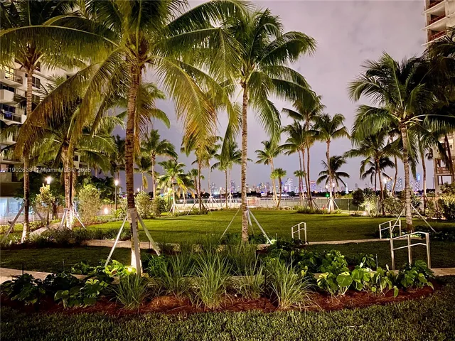 $5,650 | 1500 Bay Road, Unit 846S, Miami Beach, FL 33139