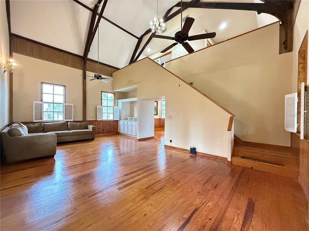 7002 South Shamrock Road Tampa, FL 33616 - Photo 12 of 34