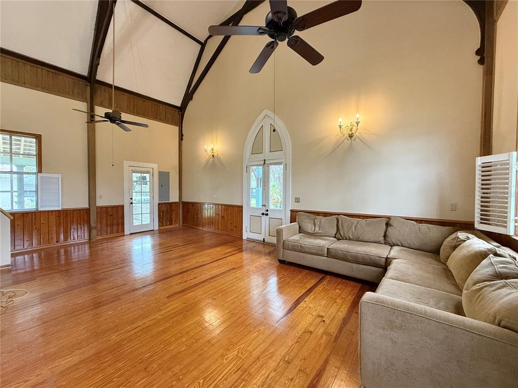 7002 South Shamrock Road Tampa, FL 33616 - Photo 13 of 34