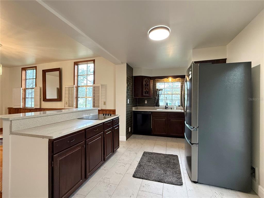 7002 South Shamrock Road Tampa, FL 33616 - Photo 18 of 34
