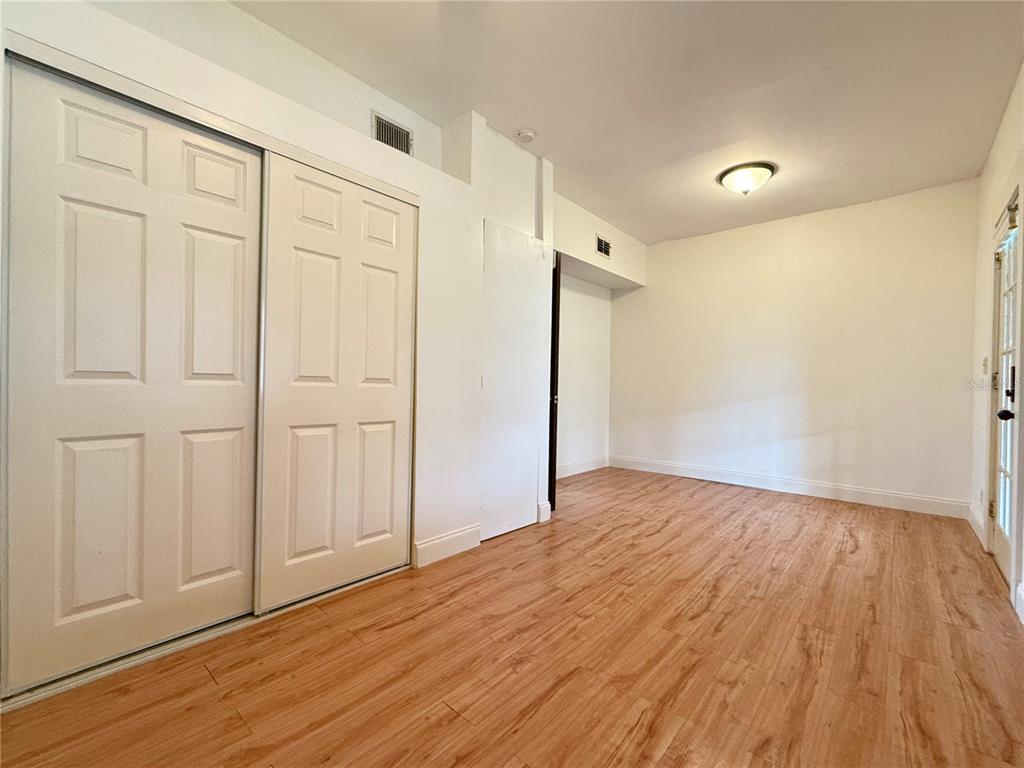 7002 South Shamrock Road Tampa, FL 33616 - Photo 23 of 34