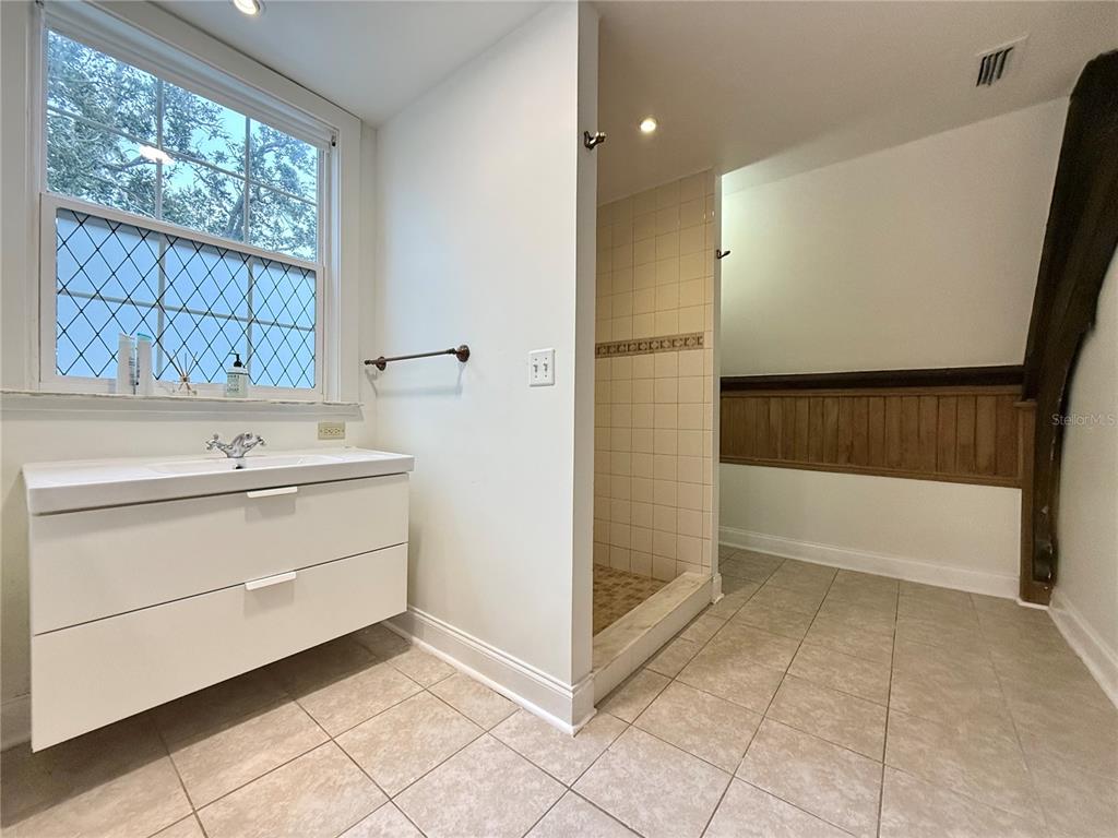 7002 South Shamrock Road Tampa, FL 33616 - Photo 30 of 34