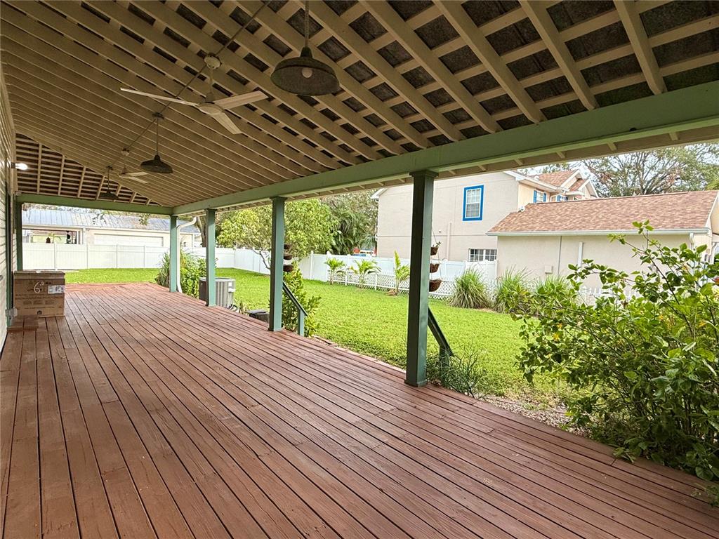 7002 South Shamrock Road Tampa, FL 33616 - Photo 7 of 34