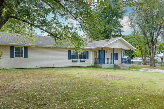 $165,000 | 2278 Jayhawk Road, Fort Scott, KS 66701
