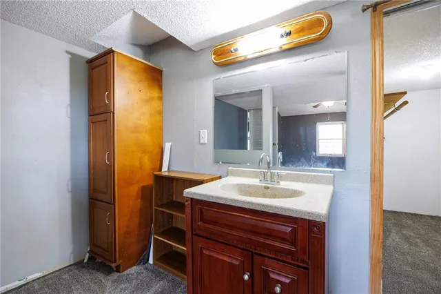 $165,000 | 2278 Jayhawk Road, Fort Scott, KS 66701