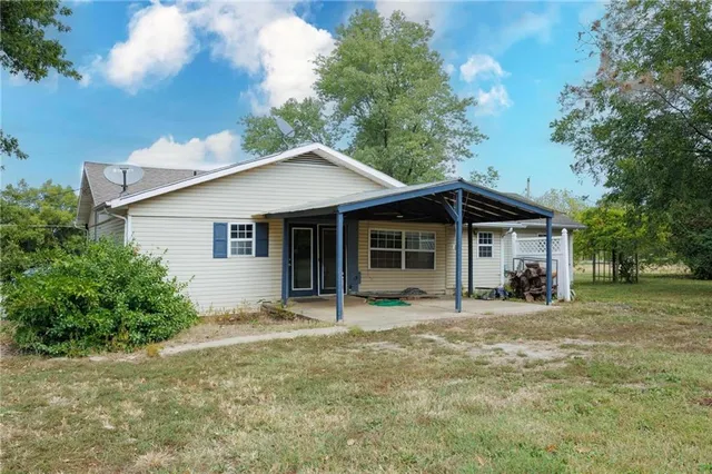 $165,000 | 2278 Jayhawk Road, Fort Scott, KS 66701