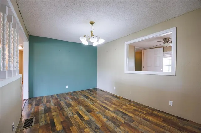 $165,000 | 2278 Jayhawk Road, Fort Scott, KS 66701