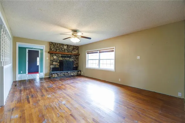 $165,000 | 2278 Jayhawk Road, Fort Scott, KS 66701