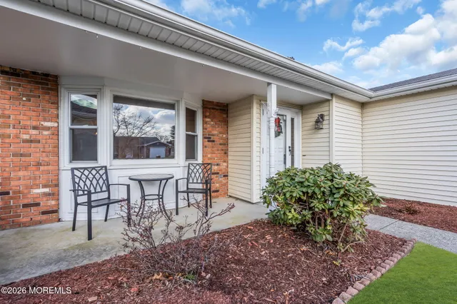 $349,000 | 14 Thames Place, Brick, NJ 08723