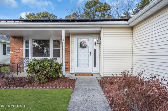 $349,000 | 14 Thames Place, Brick, NJ 08723