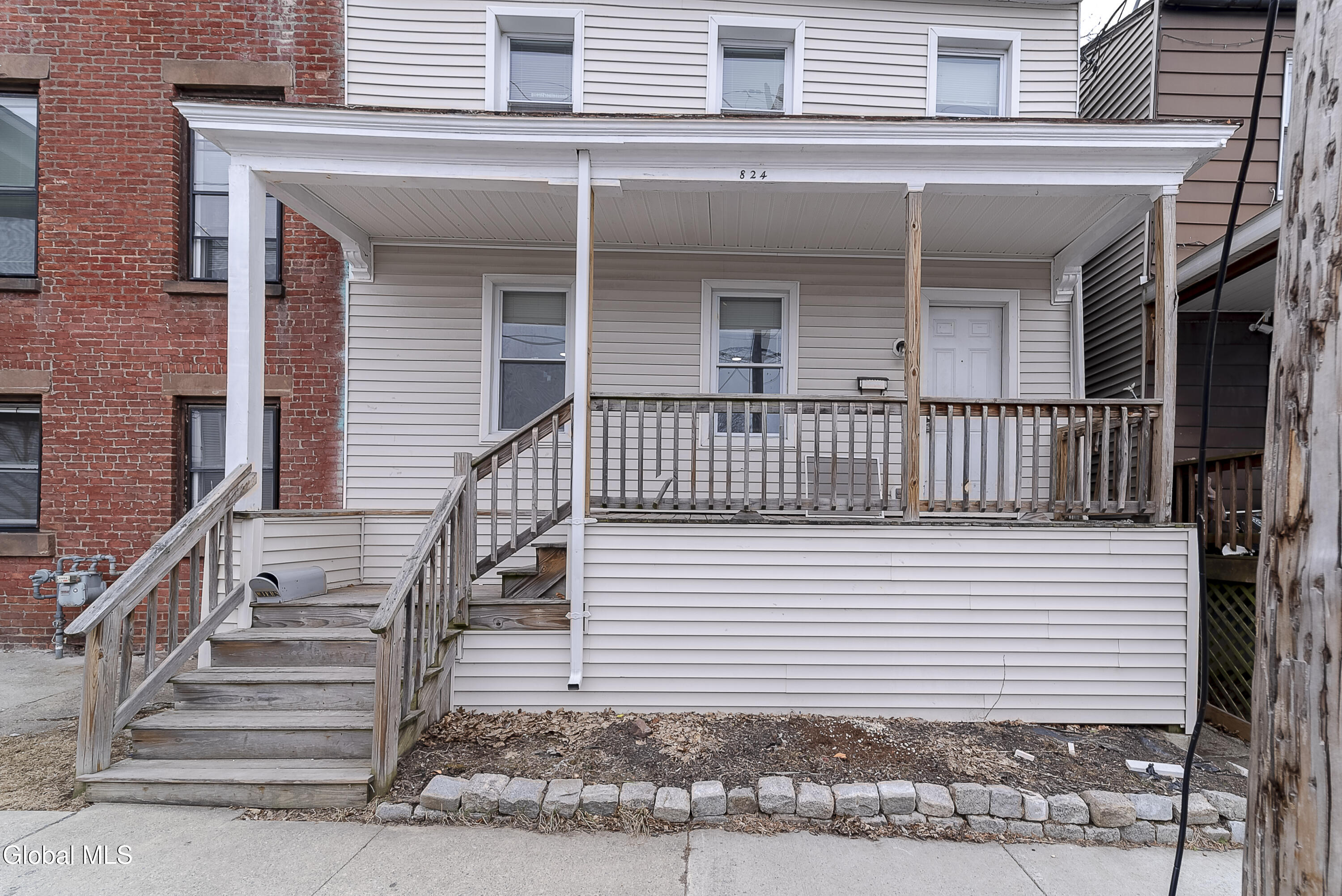 824 2nd Street Rensselaer, NY 12144 - Photo 2 of 27 026