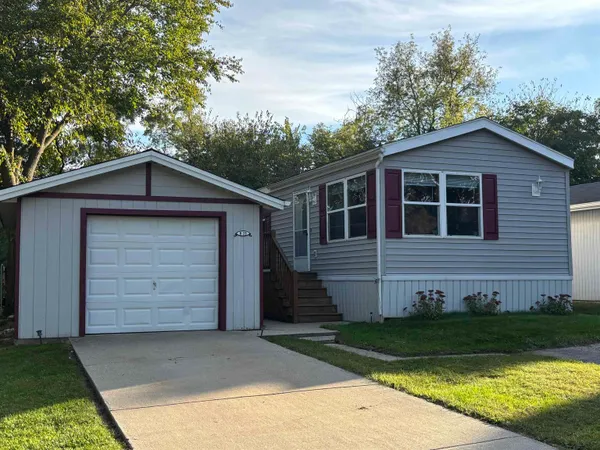 $87,500 | N2639 County Road Z, Unit B25, Dousman, WI 53118