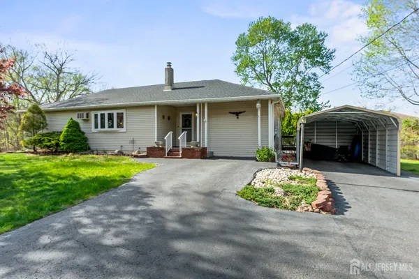 $584,000 | 64 Avenue I, Monroe Township, NJ 08831