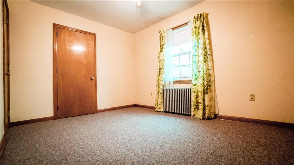 552 Bonniebrook Road Butler, PA 16002 - Photo 13 of 24 13x11 Master Bedroom