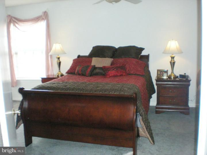 116 Farnwood Road Mount Laurel, NJ 08054 - Photo 10 of 16 Bedroom - Main
