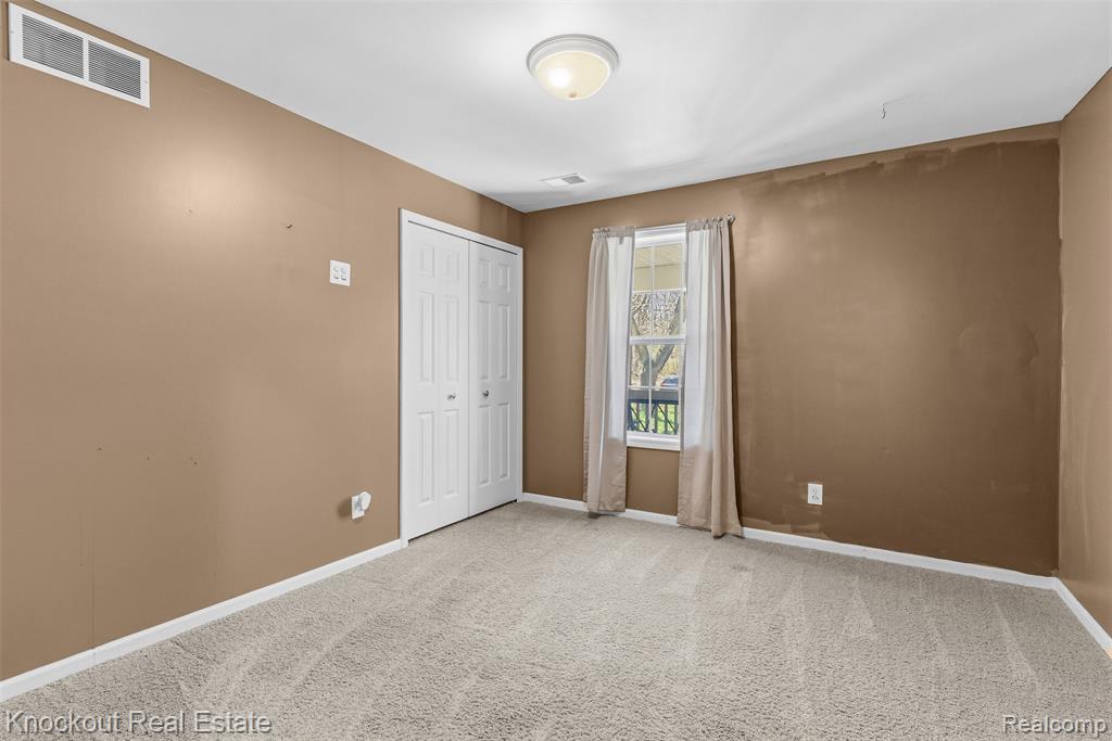9060 North McKinley Road Flushing, MI 48433 - Photo 18 of 28