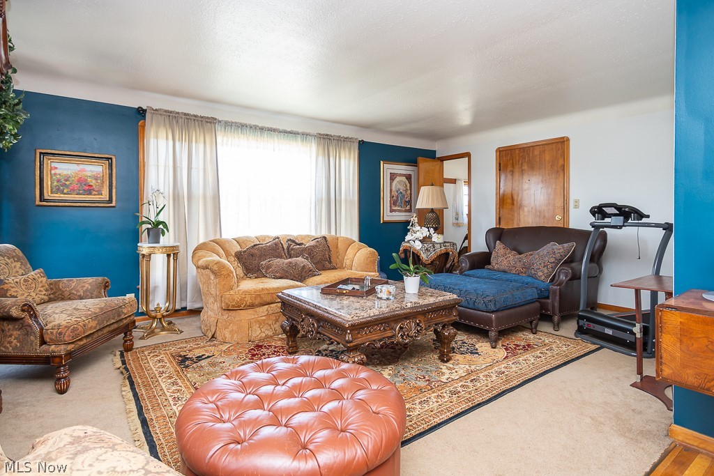 7445 Pearl Road Cleveland, OH 44130 - Photo 21 of 35