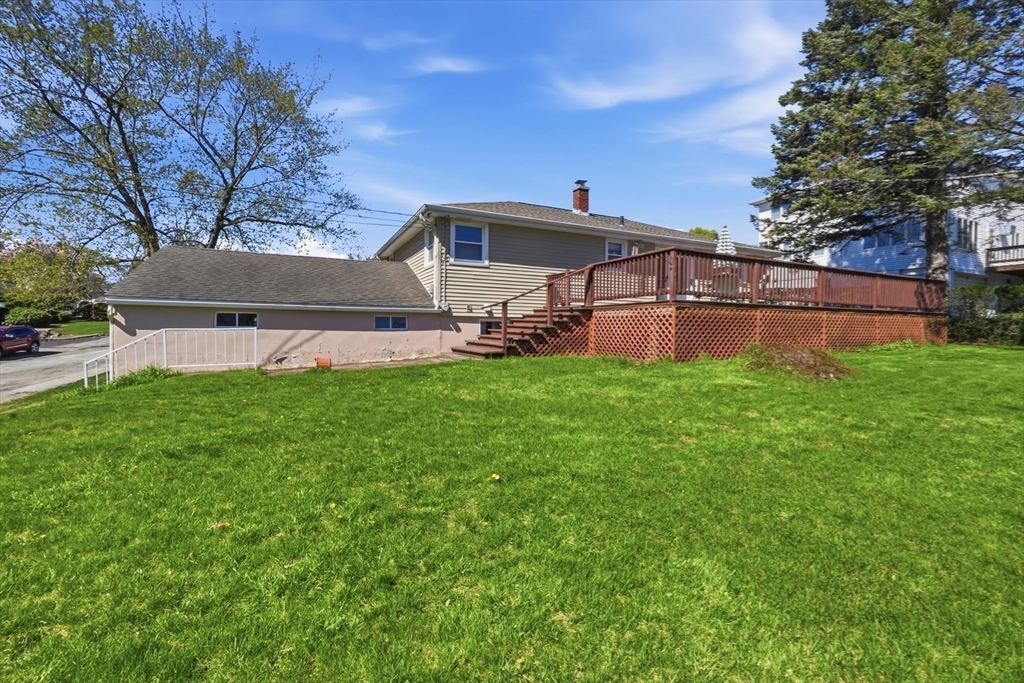 43 Robin Road Worcester, MA 01604 - Photo 23 of 31