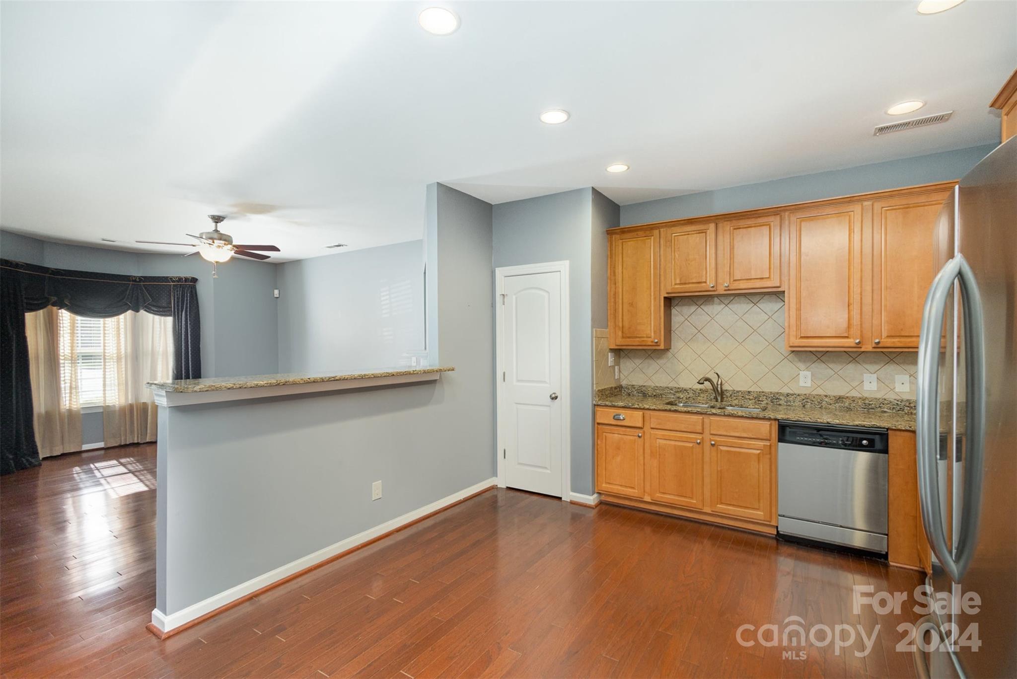 5682 Stafford Road Charlotte, NC 28215 - Photo 13 of 26 Gallery Image 13