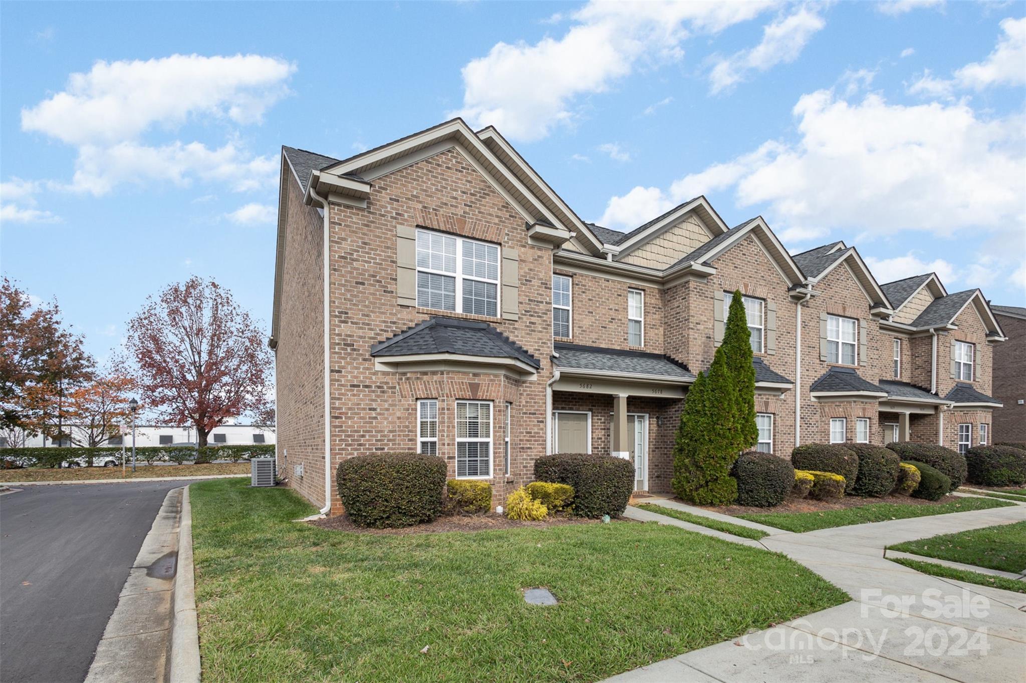 5682 Stafford Road Charlotte, NC 28215 - Photo 2 of 26 Gallery Image 2