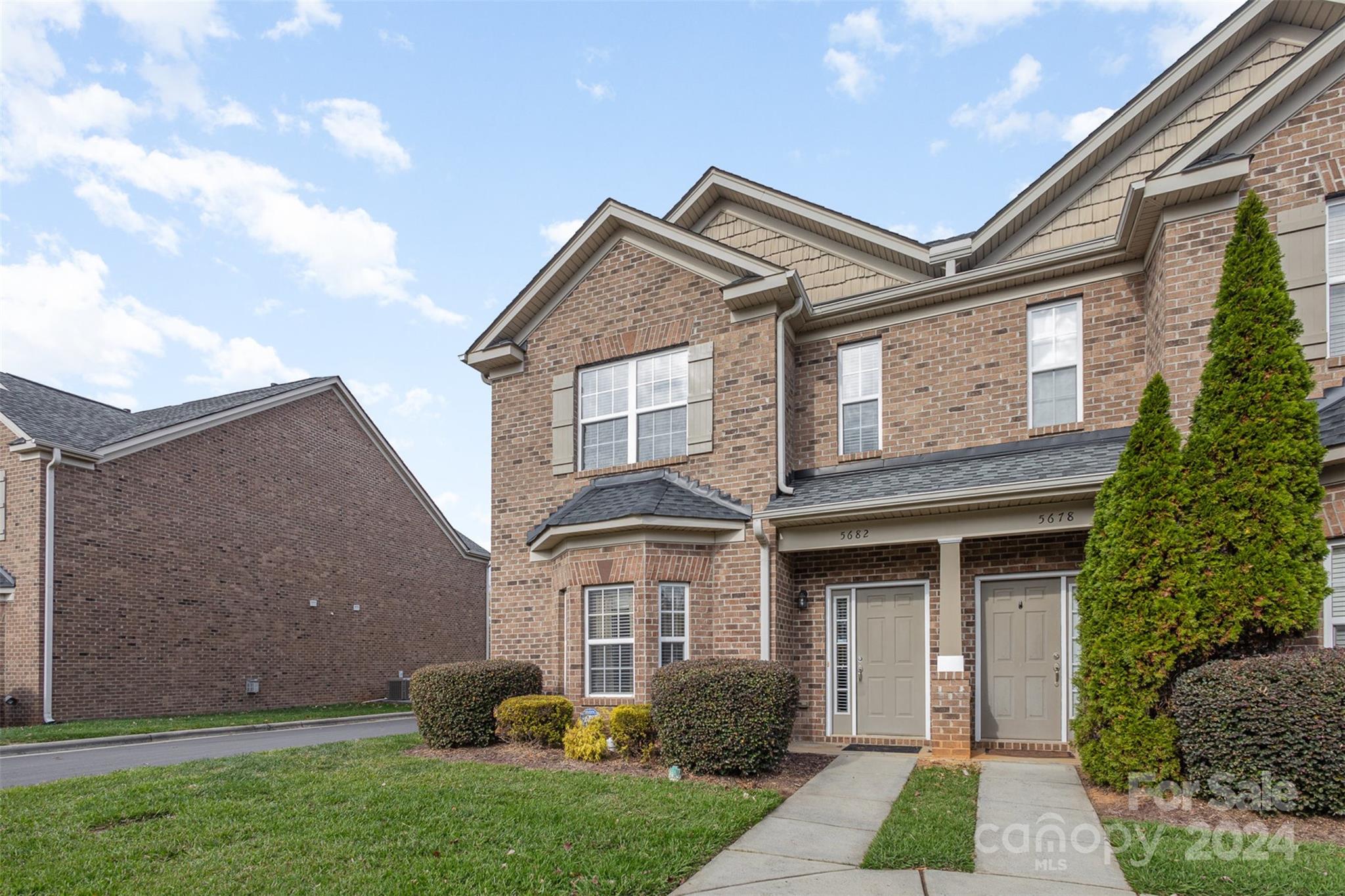 5682 Stafford Road Charlotte, NC 28215 - Photo 3 of 26 Gallery Image 3