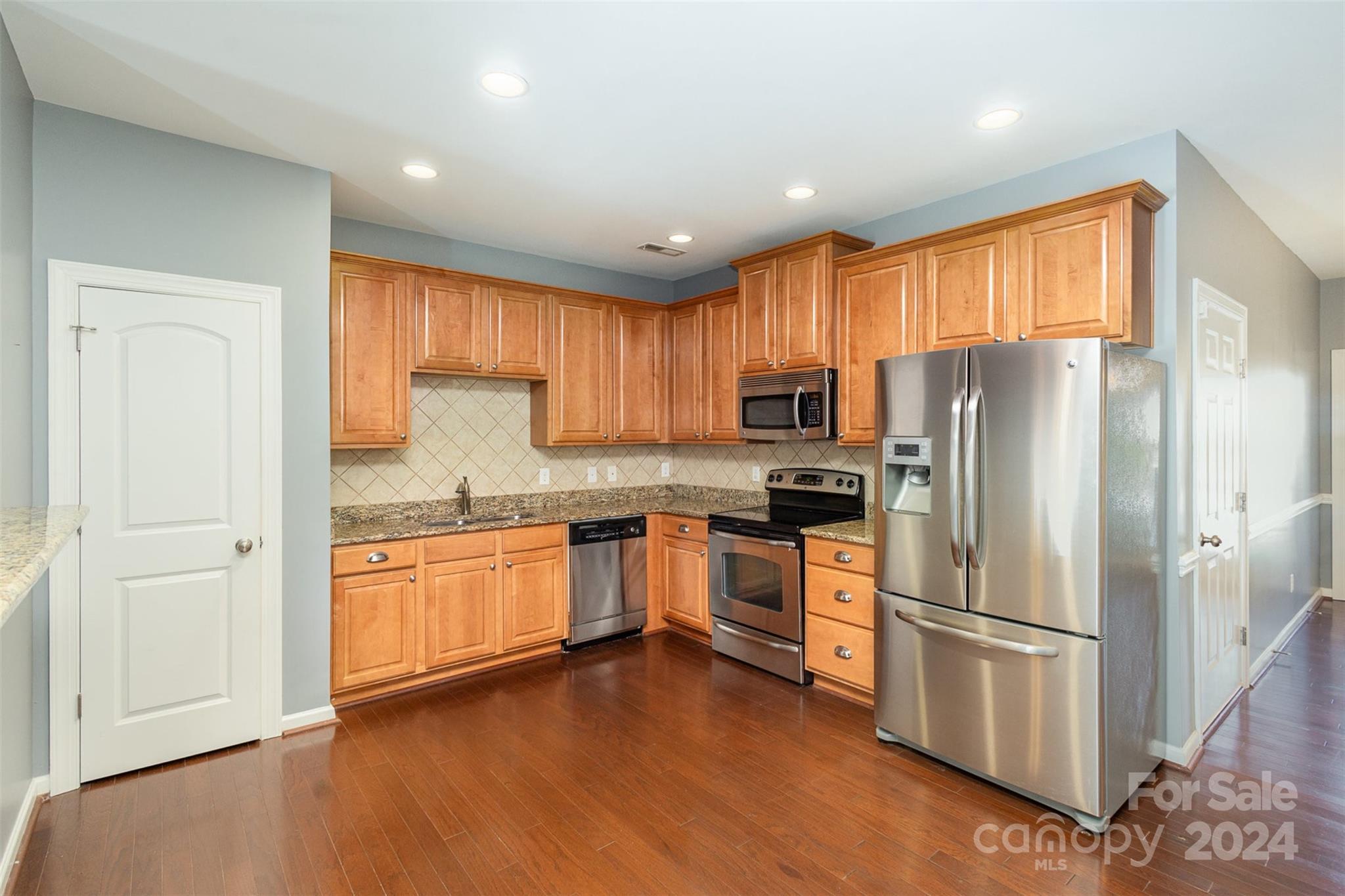 5682 Stafford Road Charlotte, NC 28215 - Photo 6 of 26 Gallery Image 6