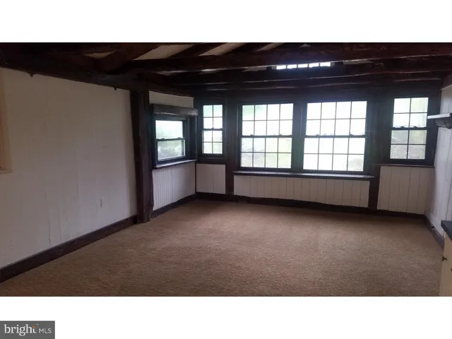 $1,935 | 1371 Old Airport Road, Unit FRONT, Douglassville, PA 19518