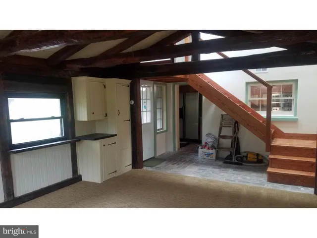 $1,935 | 1371 Old Airport Road, Unit FRONT, Douglassville, PA 19518