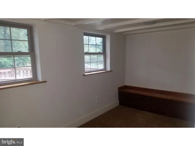 $1,935 | 1371 Old Airport Road, Unit FRONT, Douglassville, PA 19518