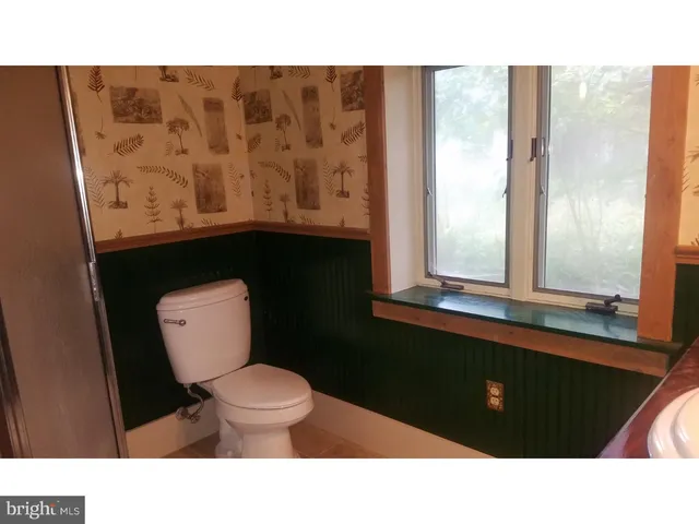 $1,935 | 1371 Old Airport Road, Unit FRONT, Douglassville, PA 19518