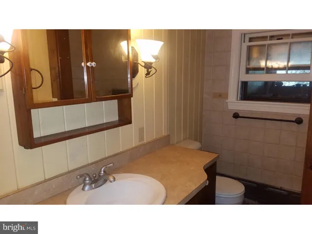 $1,935 | 1371 Old Airport Road, Unit FRONT, Douglassville, PA 19518