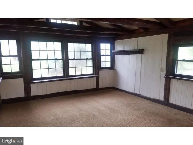 $1,935 | 1371 Old Airport Road, Unit FRONT, Douglassville, PA 19518