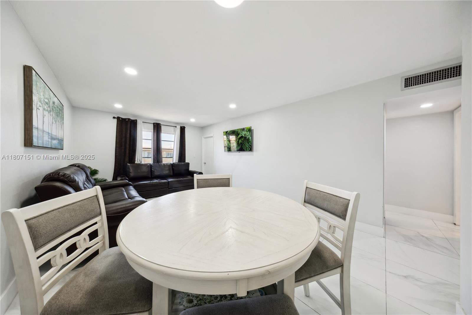 140 Royal Palm Road, Unit 3144 Hialeah Gardens, FL 33016 - Photo 18 of 23