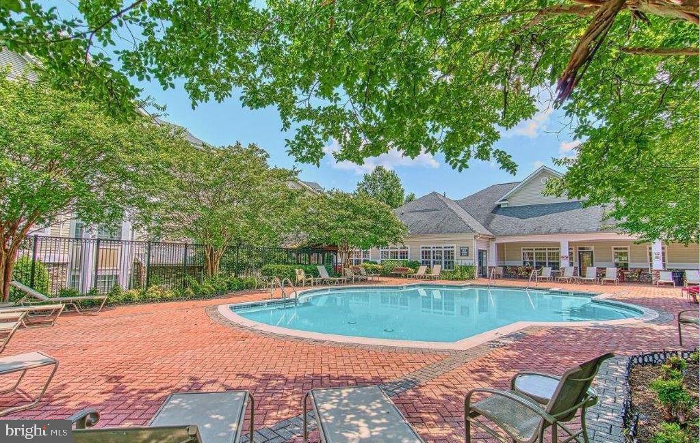 504 Sunset View Terrace Southeast, Unit 301 Leesburg, VA 20175 - Photo 52 of 57