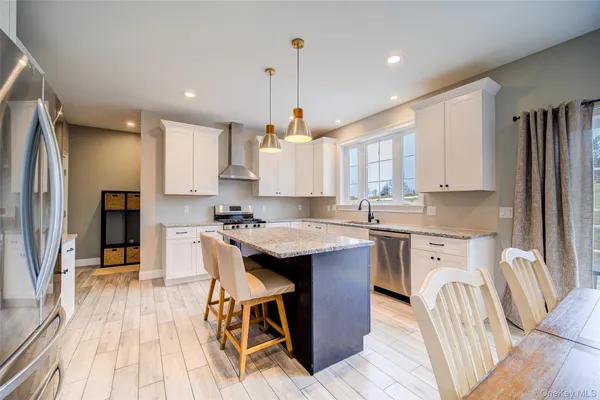 $824,999 | 64 Fox Hill Run, Rock Tavern, NY 12575