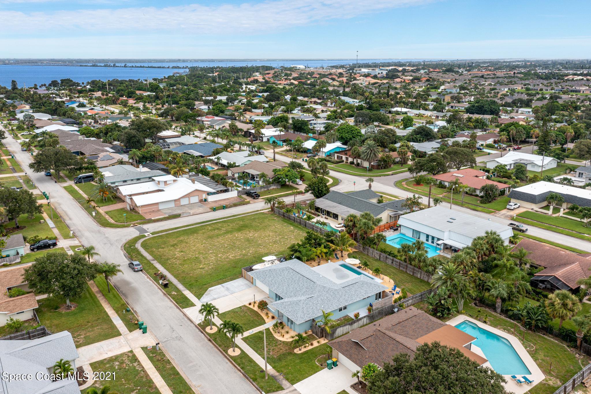 194 Sand Dollar Road Indialantic, FL 32903 - Photo 23 of 26 24 - 194 Sand Dollar Rd (57)