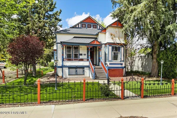 $995,000 | 346 South Montezuma Street, Prescott, AZ 86303