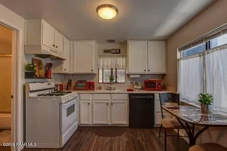 $995,000 | 346 South Montezuma Street, Prescott, AZ 86303