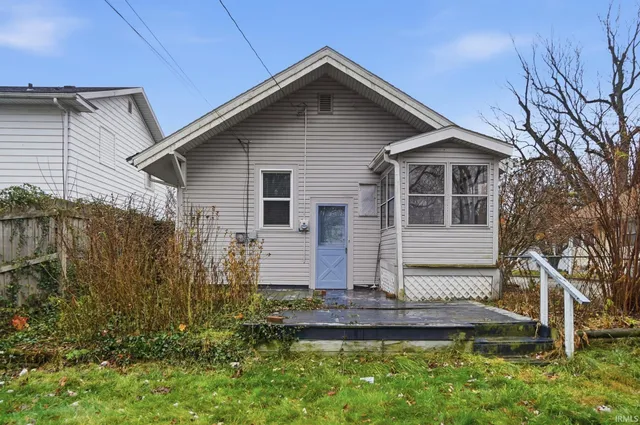 $1,200 | 1239 Charlotte Avenue, Fort Wayne, IN 46805